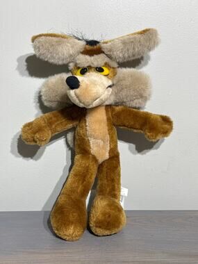 Vintage 1994 Warner Bros 24K WILE E COYOTE 15" Plush Stuffed Animal Mighty Star